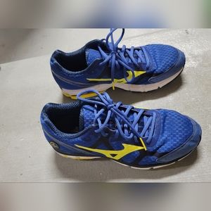Mizuno Shoes